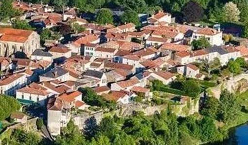 昭觉回乡建别墅为什么一定要选专业乡墅公司